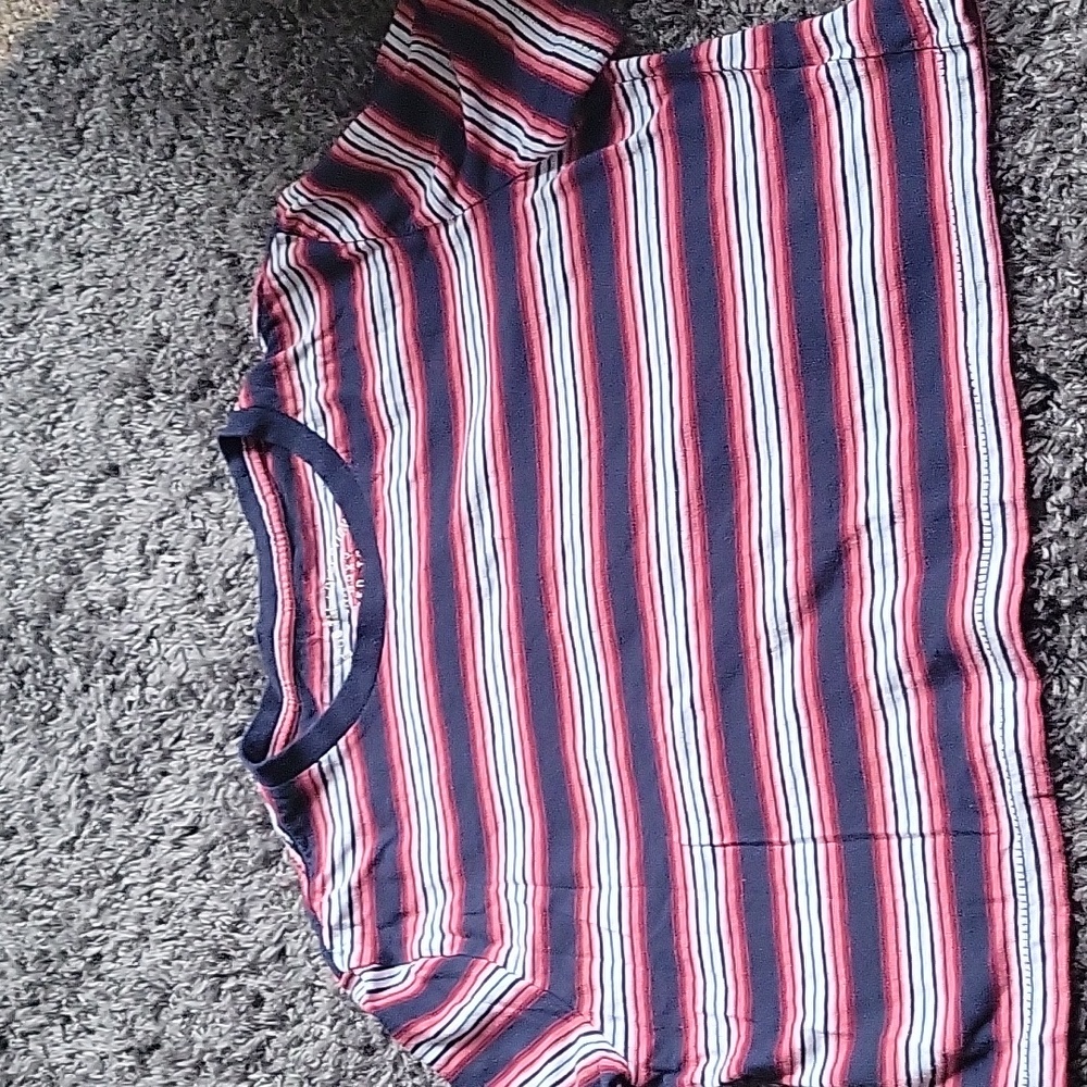Crop top tee